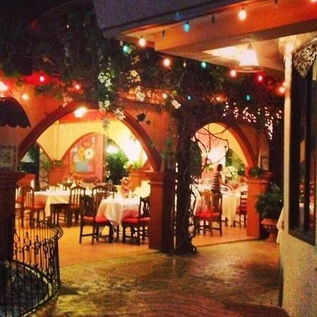 Casa La Granja Hotel Iloilo City Bagian luar foto