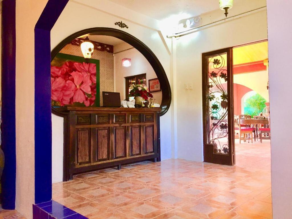 Casa La Granja Hotel Iloilo City Bagian luar foto