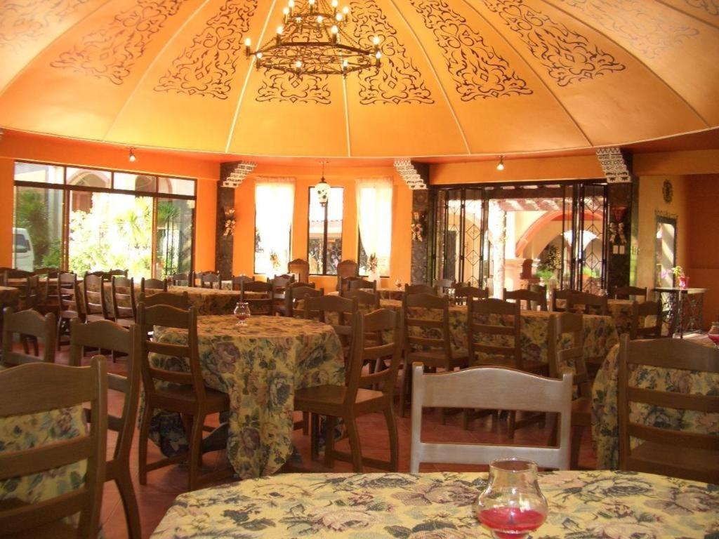 Casa La Granja Hotel Iloilo City Bagian luar foto